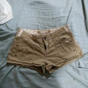 Personal Identity brand tan size 5/6 jean shorts